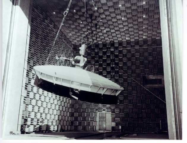 Ge 1954 saucer float